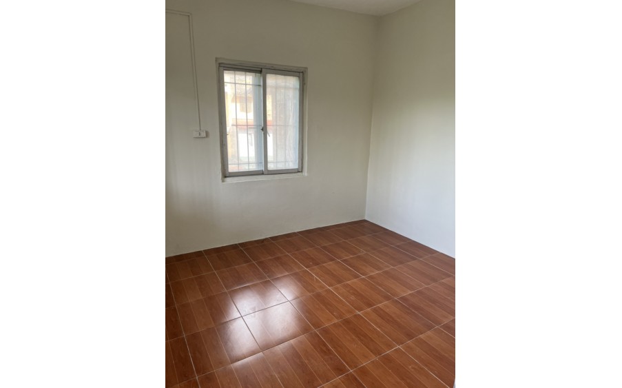 Cho thuê Ở NHÓM 5 NGƯỜI, HỘ GĐ nhà TT tầng 4 Thái Hà DT  91 m2 - 2pn 1pk 1 vs  - Giá 9 Triệu (CTL)